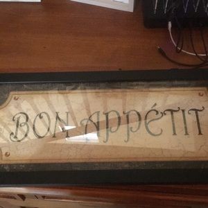 Bon apetit sign